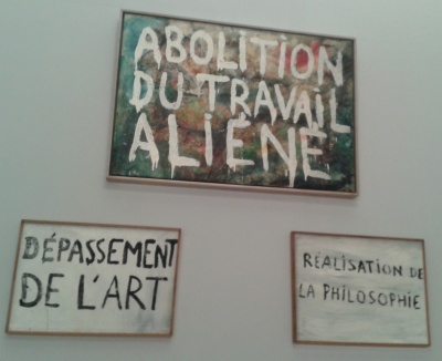 Trois œuvres de Guy Debord : « Dépassement de l’art (Directive n° 1) », « Abolition du travail aliéné (Directive n° 4) », « Réalisation de la philosophie (Directive n° 2) © Elsa Comiot