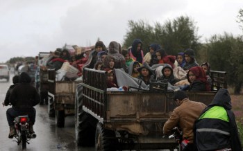 Afrin, le 15 mars 2018. Plus de 30 000 civils ont quitté Afrine en 24 heures pour fuir les bombardements turcs. REUTERS/Khalil Ashawi