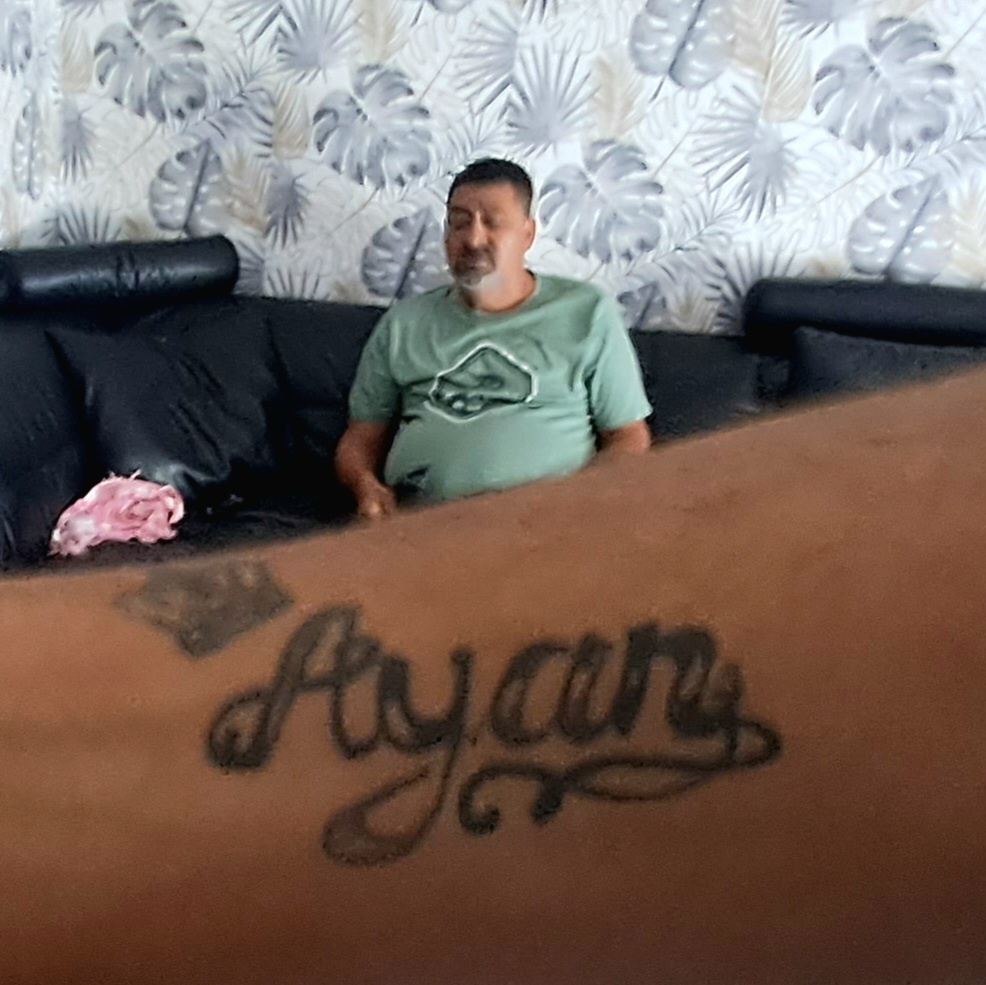 «Ayan» tatoué sur le bras de Pepe
